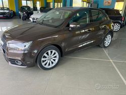Marrone Usata 2014 Audi A1 Ambition Tre volumi | 8999 € (Ottimo prezzo)
