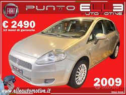 Grigio Usata 2009 Fiat Punto Tre volumi | 2490 € (Buon prezzo)