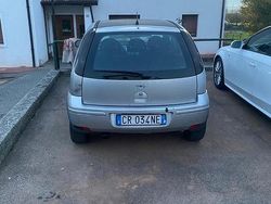 Usata 2004 Opel Corsa Due volumi | 850 € (Buon prezzo)