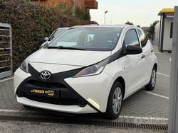 Bianco Usata 2015 Toyota Aygo Connect Style Due volumi | 7300 € (Ottimo prezzo)