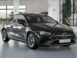 Nero notte Nuova 2025 Mercedes CLA200 Advanced Coupé | 37.351 € (Super prezzo)