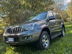 Grigio Usata 2009 Toyota Land Cruiser SUV | 23.000 € (Molto cara)