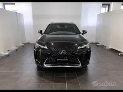Nero Usata 2021 Lexus UX 300e Luxury Line SUV | 38.000 €