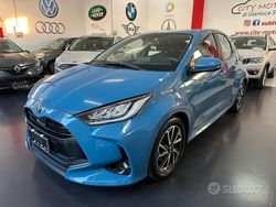 Blu Usata 2021 Toyota Yaris Hybrid Active Tre volumi | 18.500 € (Buon prezzo)