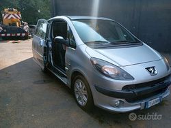 Grigio Usata 2006 Peugeot 1007 Due volumi | 3300 € (Cara)