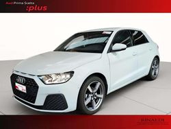 Bianco ghiacciaio metallizzato Usata 2023 Audi A1 Sportback Admired Due volumi | 23.900 € (Buon prezzo)