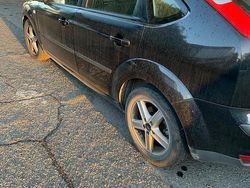 Nero Usata 2006 Ford Focus Tre volumi | 1500 € (Buon prezzo)