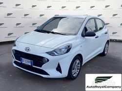 Bianco Usata 2021 Hyundai i10 Advanced Due volumi | 10.500 € (Buon prezzo)