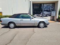 Grigio Usata 1994 Mercedes E200 Cabrio | 14.900 €