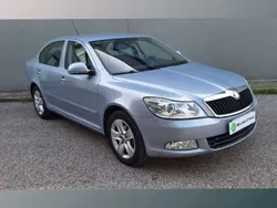 Azzurro metallizzato Usata 2010 Skoda Octavia Comfort Due volumi | 5900 €