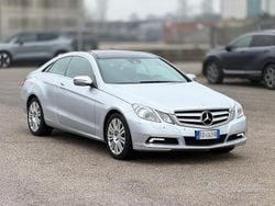 Grigio Usata 2010 Mercedes E350 Tre volumi | 8000 € (Ottimo prezzo)