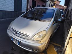 Grigio Usata 2004 Citroën Xsara Monovolume | 1100 € (Buon prezzo)
