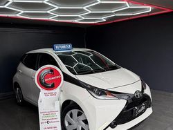 Bianco Usata 2014 Toyota Aygo X-clusiv Due volumi | 8499 € (Molto cara)