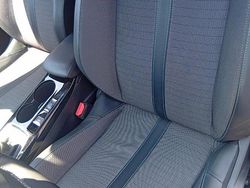 Grigio Usata 2022 Peugeot 2008 SUV | 17.000 € (Buon prezzo)