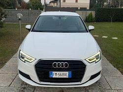 Bianco Usata 2018 Audi A3 Sportback Sport Due volumi | 17.900 € (Molto cara)