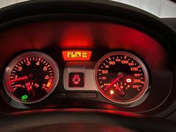 Bianco Usata 2009 Renault Clio II Tre volumi | 2950 € (Cara)