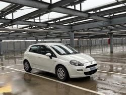 Bianco Usata 2012 Fiat Punto Tre volumi | 3600 € (Buon prezzo)