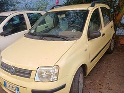 Arancione Usata 2007 Fiat Panda Easy Tre volumi | 4900 € (Buon prezzo)