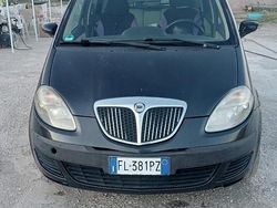 Nero Usata 2004 Lancia Musa Monovolume | 3000 €