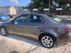 Grigio Usata 2008 Alfa Romeo 159 Distinctive Tre volumi | 2850 € (Buon prezzo)