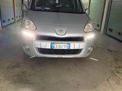 Usata 2013 Peugeot Partner Monovolume | 3700 € (Ottimo prezzo)