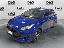 Blu Usata 2021 Toyota Yaris Hybrid Trend Tre volumi | 18.500 € (Buon prezzo)