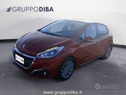 Rosso Usata 2016 Peugeot 208 Active Due volumi | 7900 € (Buon prezzo)
