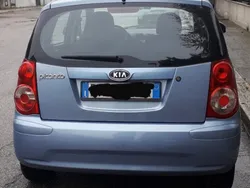 Usata 2011 Kia Picanto Due volumi | 3200 €