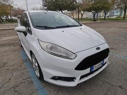 Bianco Usata 2015 Ford Fiesta ST Tre volumi | 8990 € (Ottimo prezzo)