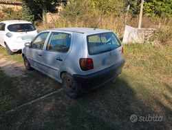 Grigio Usata 1999 VW Polo Tre volumi | 350 € (Ottimo prezzo)