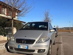 Grigio Usata 2007 Mercedes A200 Tre volumi | 2500 € (Buon prezzo)