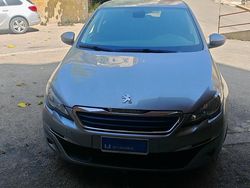 Grigio Usata 2017 Peugeot 308 Tre volumi | 8500 € (Buon prezzo)