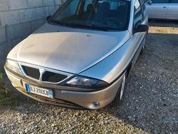 Grigio Usata 2000 Lancia Ypsilon Due volumi | 1500 € (Buon prezzo)