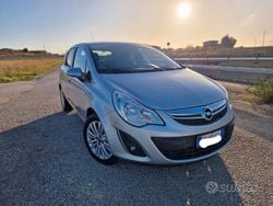 Argento Usata 2014 Opel Corsa Edition Tre volumi | 6499 € (Cara)