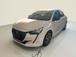 Bianco Usata 2023 Peugeot 208 Active Due volumi | 14.900 € (Buon prezzo)