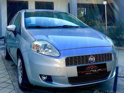 Grigio Usata 2010 Fiat Grande Punto Dynamic Due volumi | 6199 € (Molto cara)