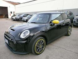 Nero Usata 2021 Mini Cooper SE Due volumi | 17.900 € (Buon prezzo)