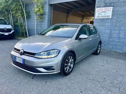 Grigio Usata 2018 VW Golf VII Trendline Tre volumi | 11.400 € (Buon prezzo)