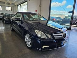 Blu/azzurro Usata 2011 Mercedes E250 Executive Cabrio | 12.900 € (Buon prezzo)