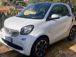 Usata 2015 Smart ForTwo Coupé Due volumi | 9500 € (Buon prezzo)