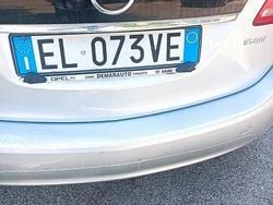 Grigio Usata 2011 Opel Meriva Monovolume | 800 €