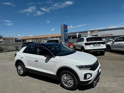 Bianco Usata 2022 VW T-Roc Life SUV | 20.900 € (Buon prezzo)