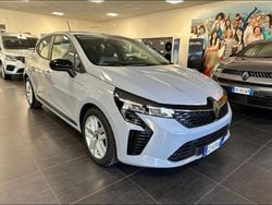 Grigio Usata 2025 Renault Clio V Evolution Due volumi | 16.900 € (Buon prezzo)