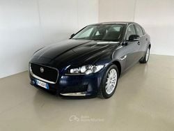 Loire blue Usata 2017 Jaguar XF Prestige Tre volumi | 15.000 € (Buon prezzo)