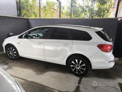 Bianco Usata 2015 Opel Astra Station wagon | 2900 €