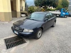 Blu Usata 1998 Audi A4 Tre volumi | 750 € (Buon prezzo)