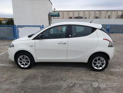 Bianco Usata 2016 Lancia Ypsilon Due volumi | 7400 €