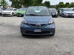 Blu Usata 2006 Toyota Aygo Due volumi | 3100 € (Cara)