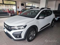 Bianco Usata 2023 Dacia Sandero Stepway SUV | 14.990 € (Buon prezzo)
