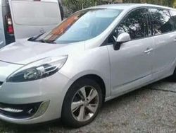 Argento Usata 2012 Renault Grand Scénic III Monovolume | 4000 € (Buon prezzo)